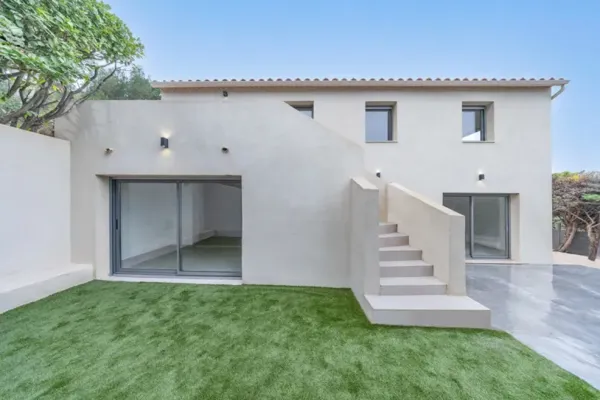 Maison 5 pièce(s) à Aix-En-Provence (Commune) (13090)