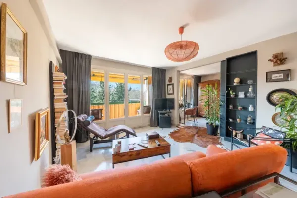 Appartement 3/4 pièces avec terrasse, cave et garage