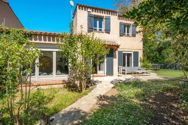 Maison individuelle + garage 5 pièces Tholonet