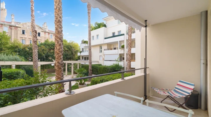 Appartement - Marseille 8e Arrondissement - 7418-ASA