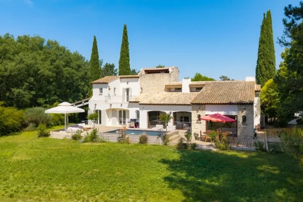 Puyricard – Villa de caractère au cœur d’un parc arboré de 5 ...