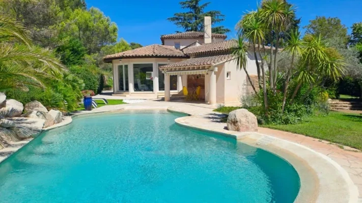Maison sur 1 hectare avec jardin paysager au Montaiguet - 135...