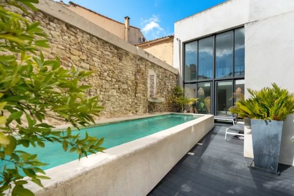 Maison 5 pièces 280 m² · à Lambesc · 280 m² · 884 000 €